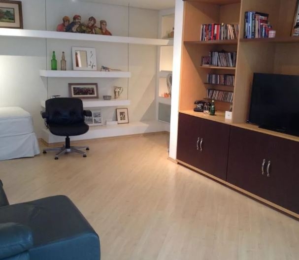 Apartamento à venda com 3 quartos, 180m² - Foto 7