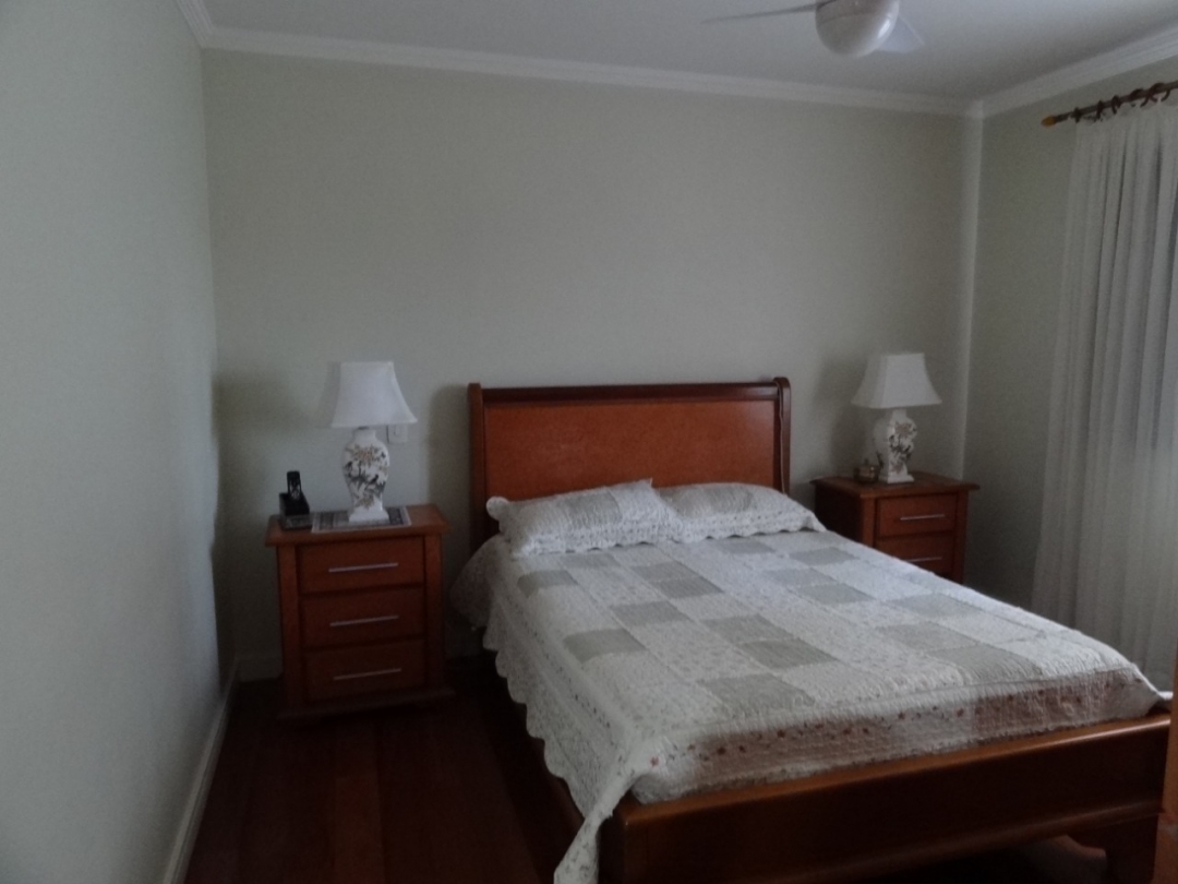 Apartamento à venda com 4 quartos, 209m² - Foto 5