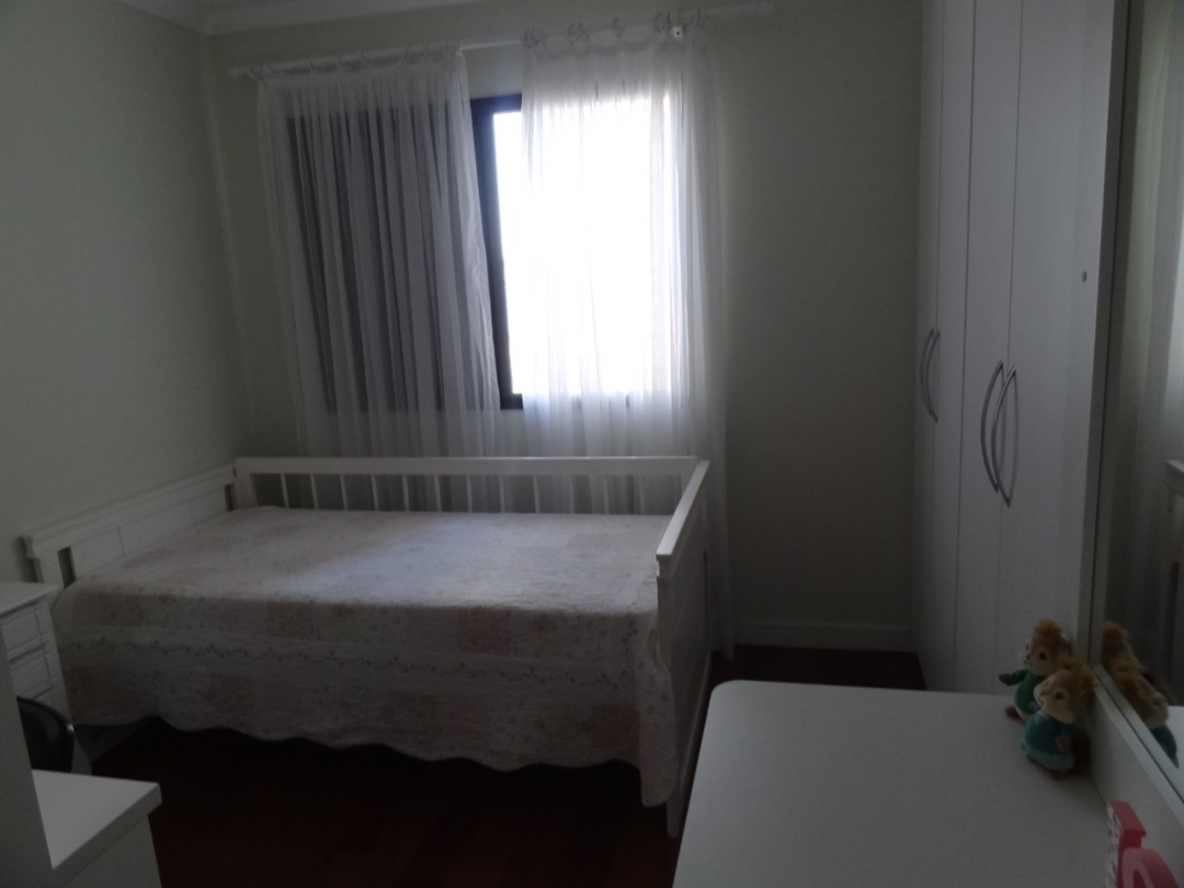 Apartamento à venda com 4 quartos, 209m² - Foto 9