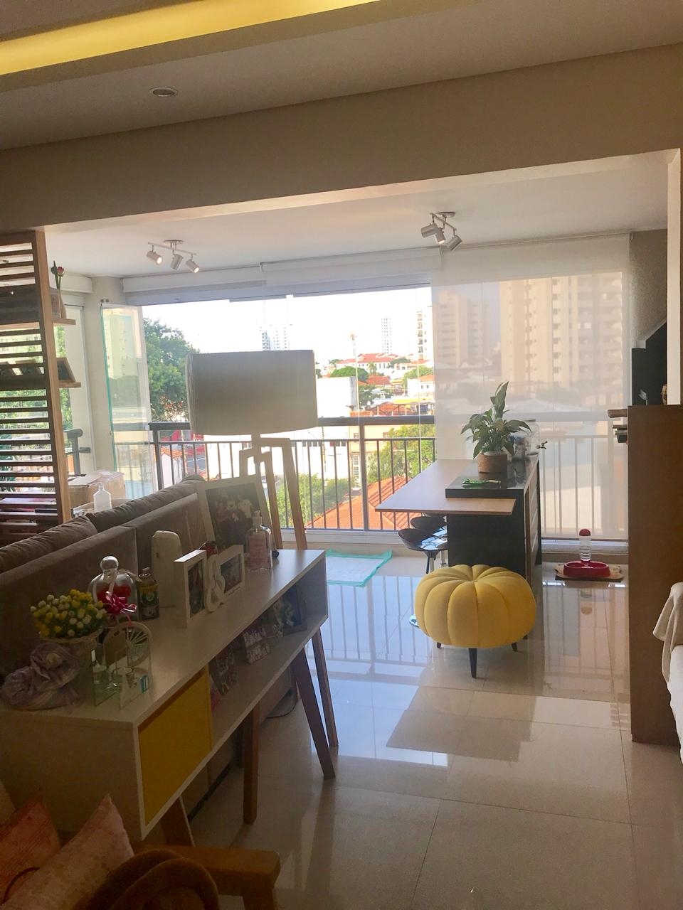 Apartamento à venda com 2 quartos, 84m² - Foto 2