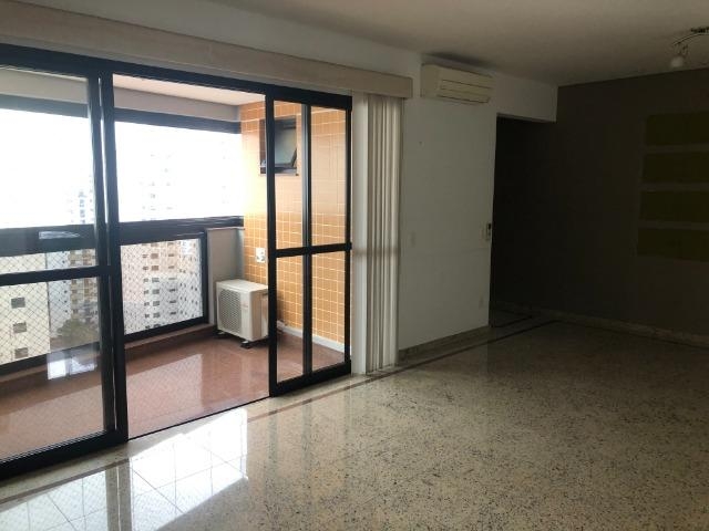 Casa à venda com 3 quartos, 120m² - Foto 1