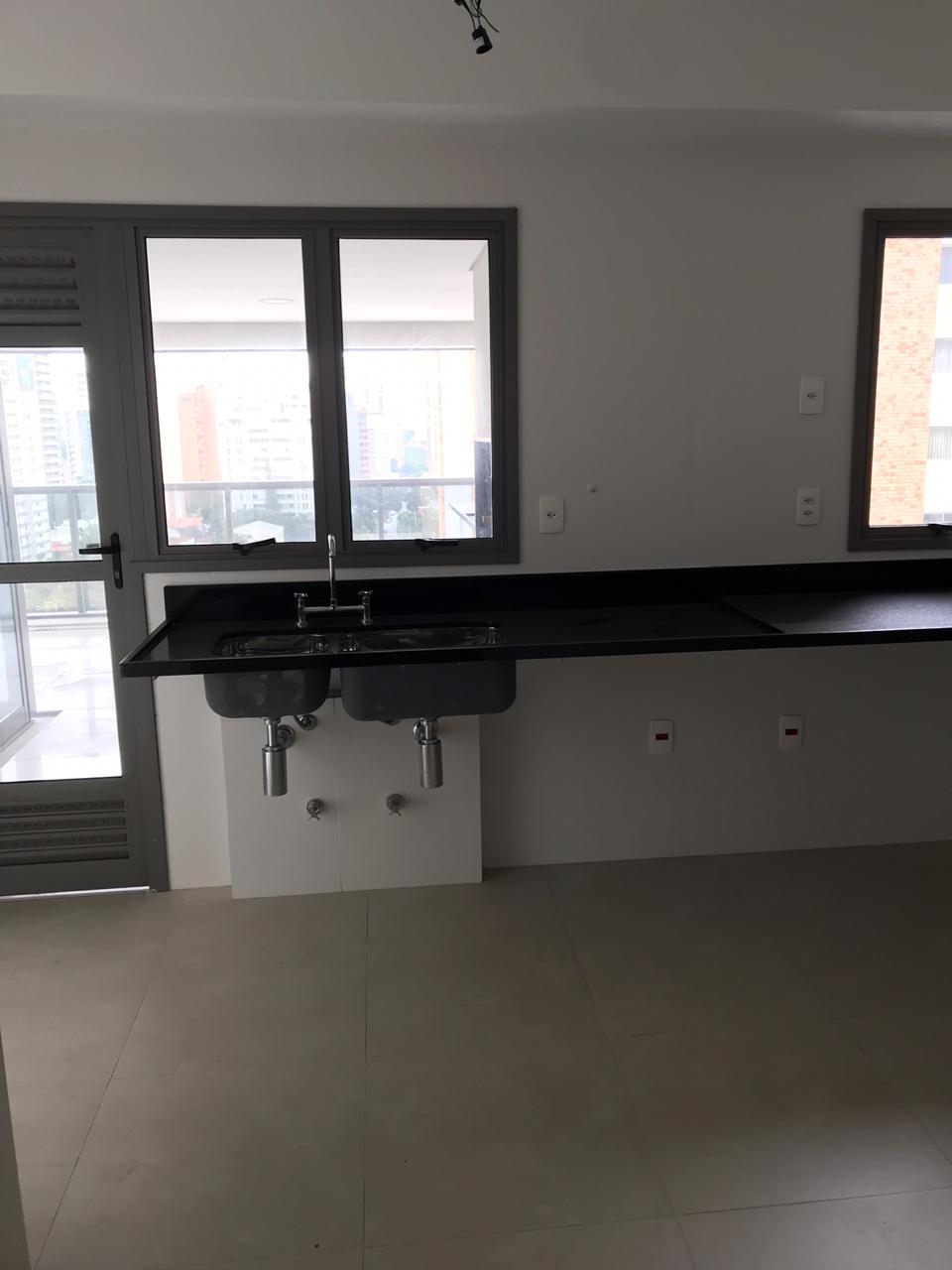 Apartamento à venda e aluguel com 4 quartos, 193m² - Foto 7