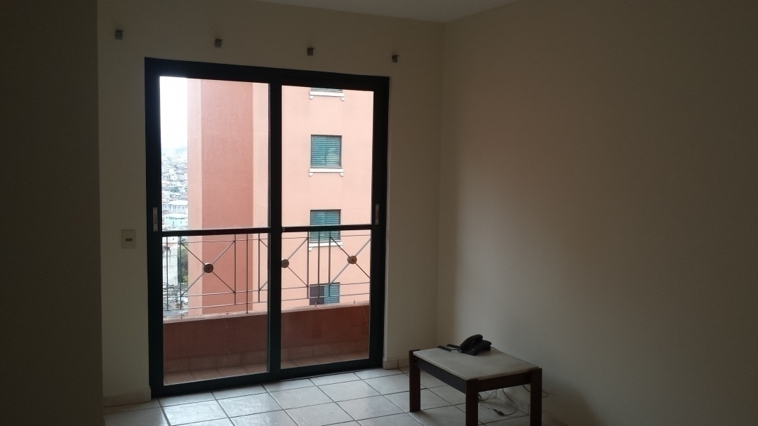 Apartamento à venda com 3 quartos, 70m² - Foto 1