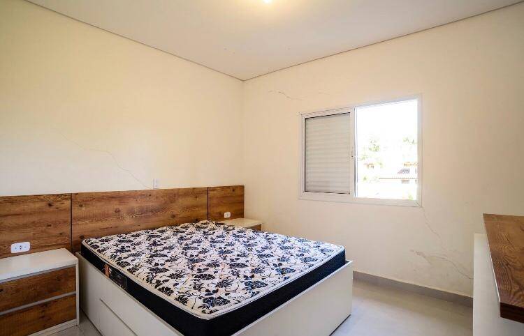 Casa à venda e aluguel com 2 quartos, 60m² - Foto 12