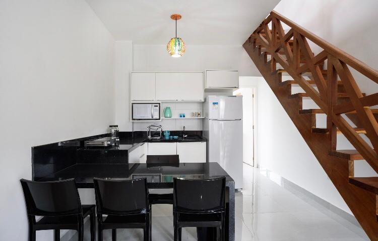 Casa à venda e aluguel com 2 quartos, 60m² - Foto 3