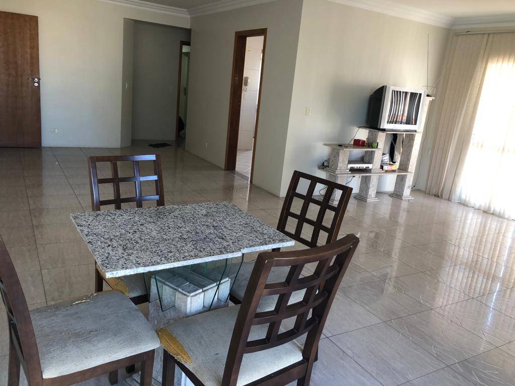 Apartamento à venda com 3 quartos, 126m² - Foto 6