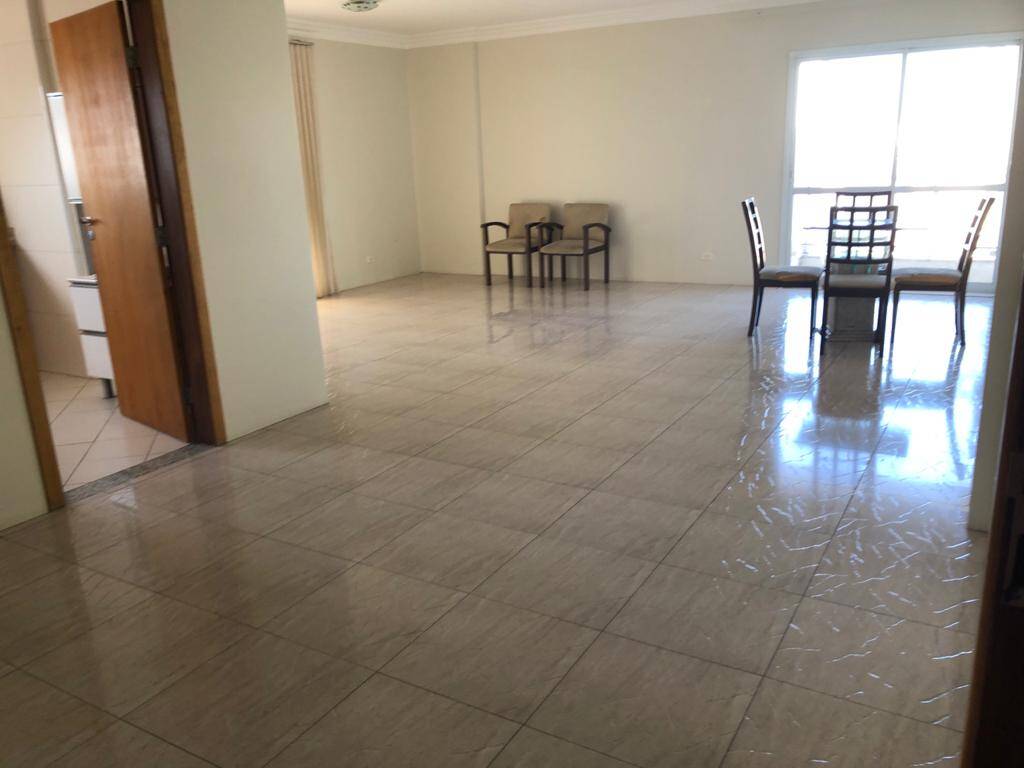 Apartamento à venda com 3 quartos, 126m² - Foto 9