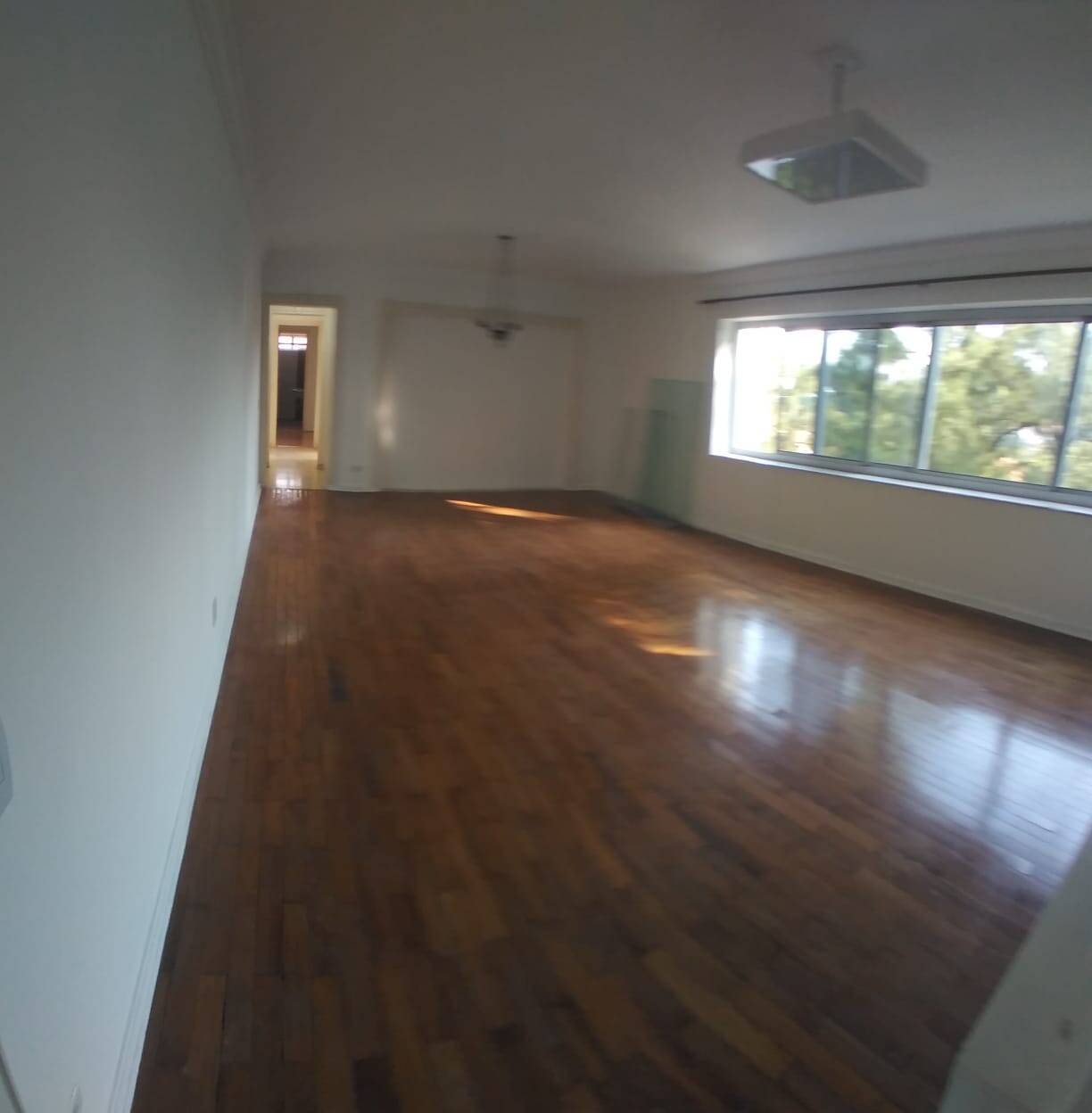 Apartamento à venda com 4 quartos, 143m² - Foto 1