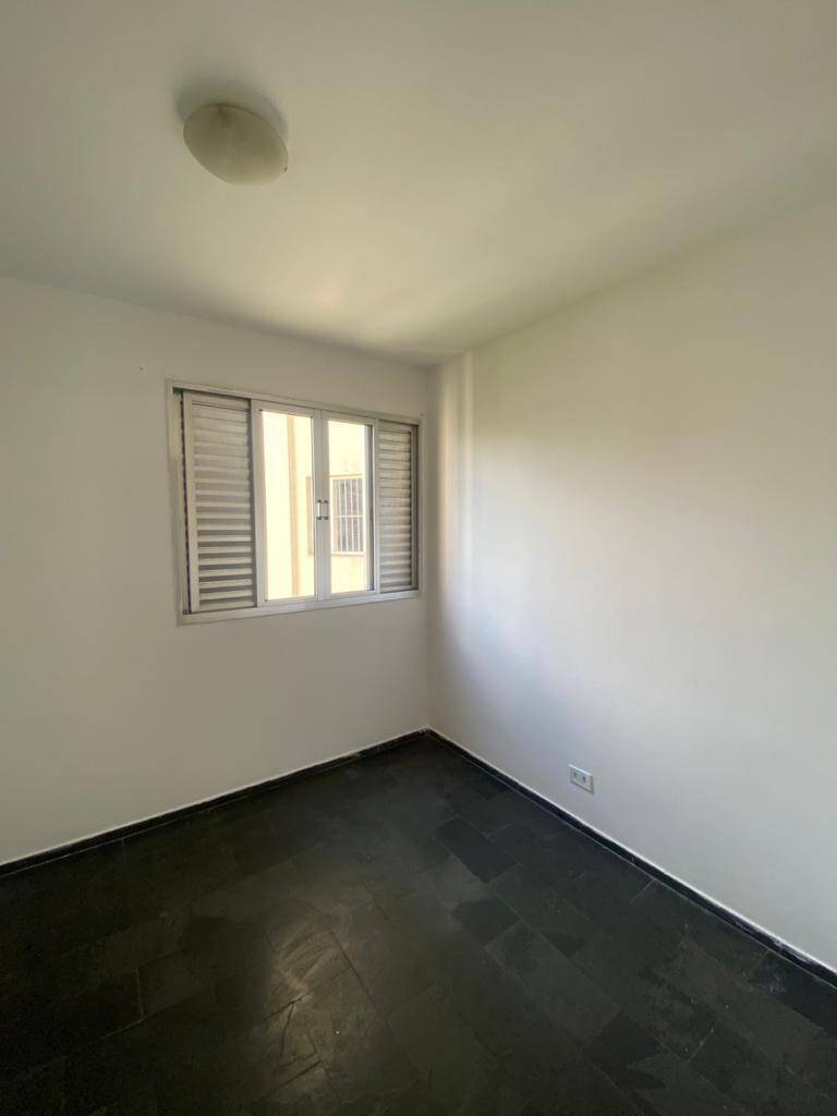 Apartamento para alugar com 3 quartos, 65m² - Foto 4