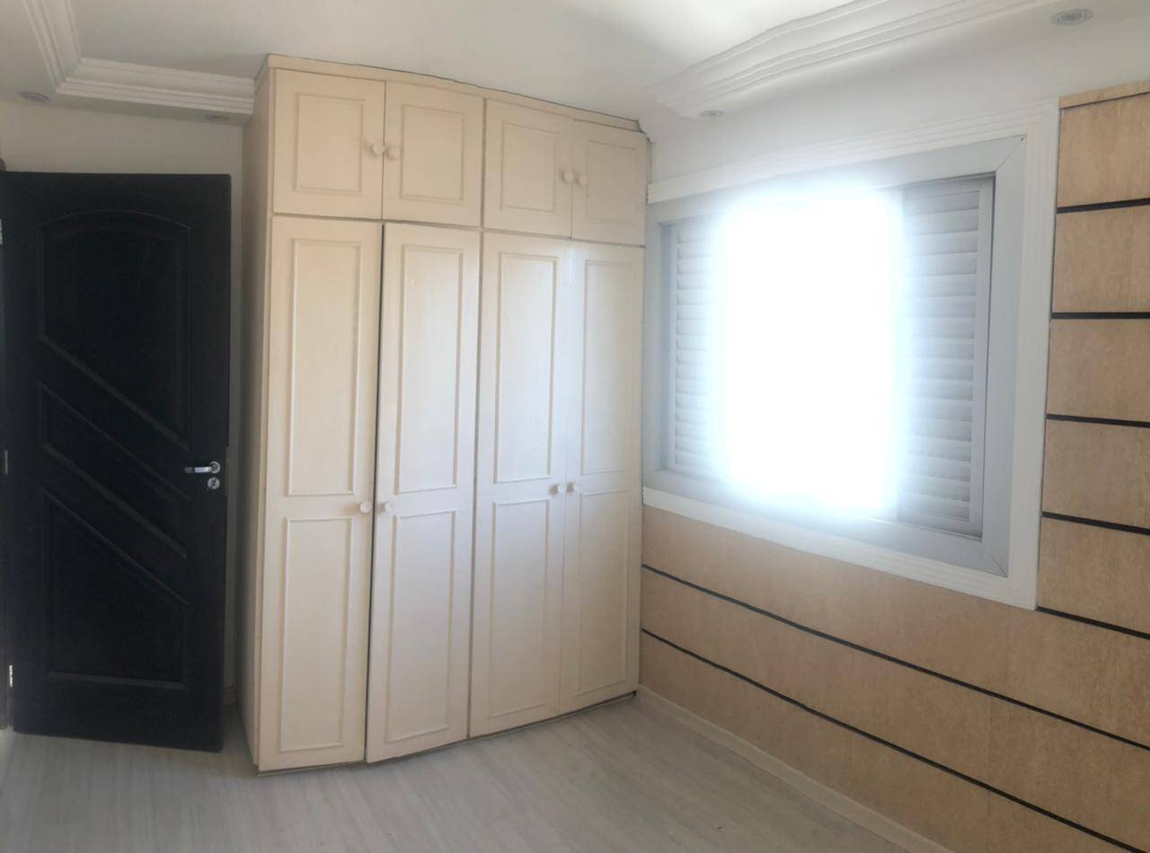 Apartamento para alugar com 2 quartos, 65m² - Foto 9