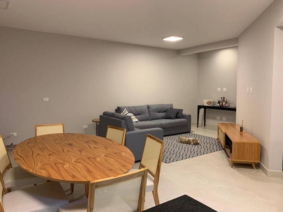 Casa à venda com 4 quartos, 132m² - Foto 1