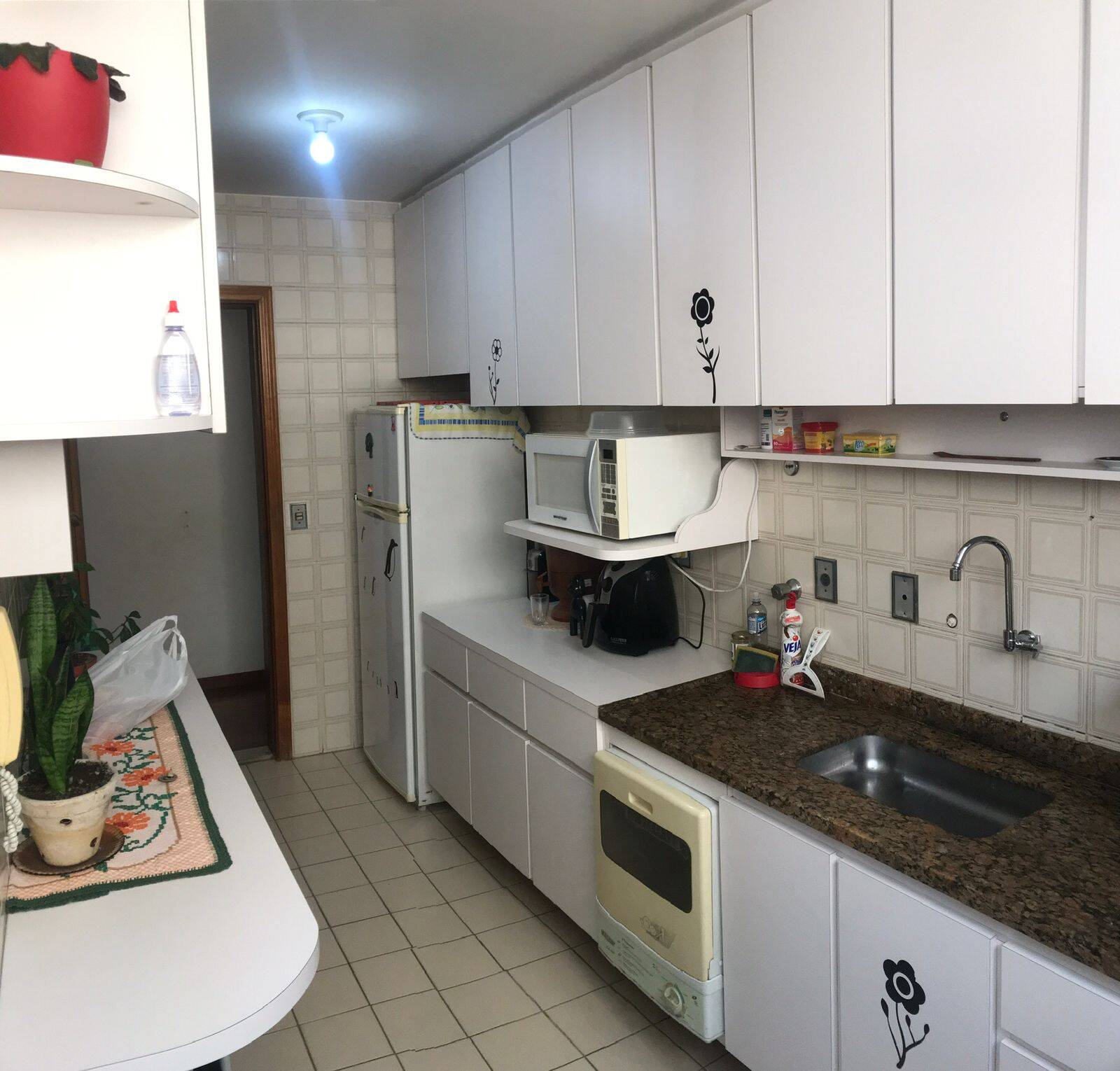 Apartamento à venda com 2 quartos, 65m² - Foto 2