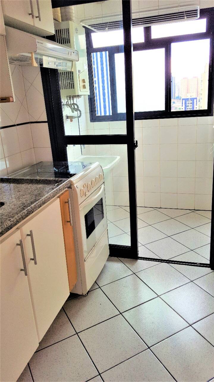 Apartamento à venda e aluguel com 1 quarto, 28m² - Foto 13