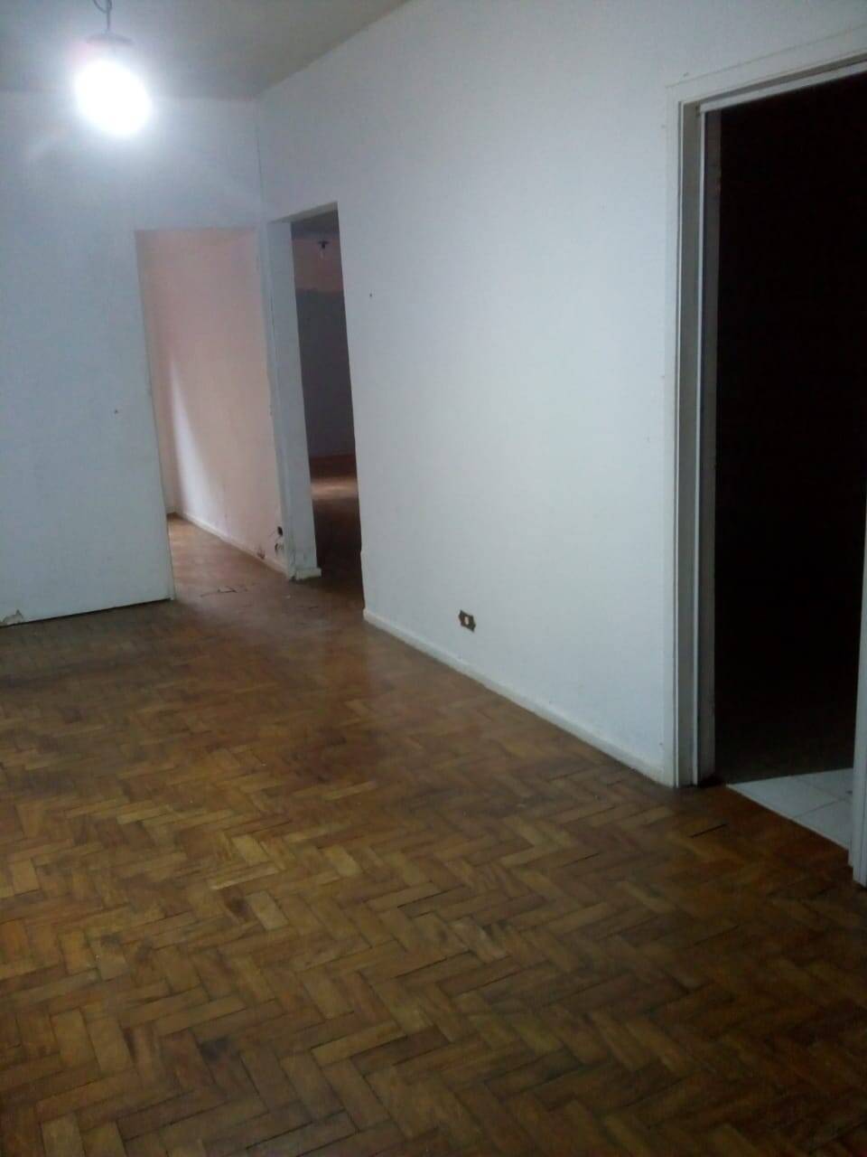 Apartamento à venda com 2 quartos, 73m² - Foto 2