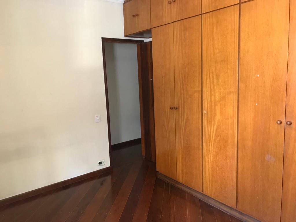 Casa à venda com 3 quartos, 230m² - Foto 22