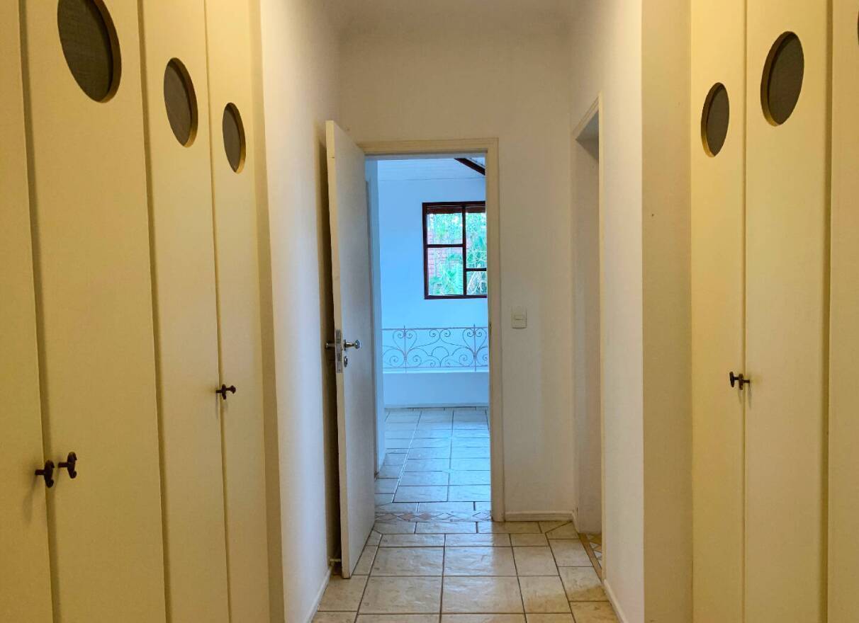 Casa à venda com 6 quartos, 1000m² - Foto 10