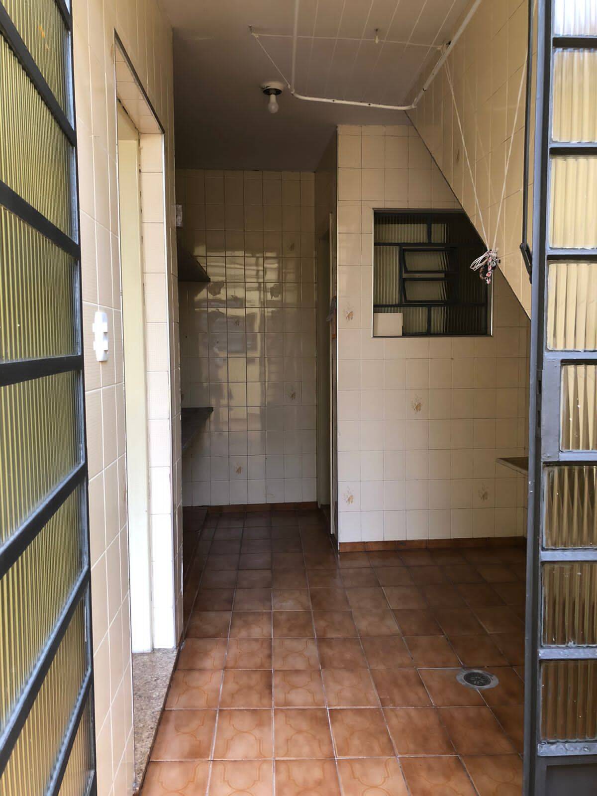 Casa à venda com 2 quartos, 195m² - Foto 16