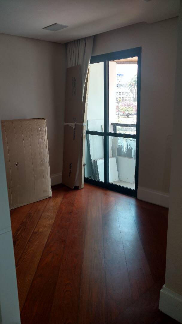 Apartamento para alugar com 2 quartos, 160m² - Foto 17