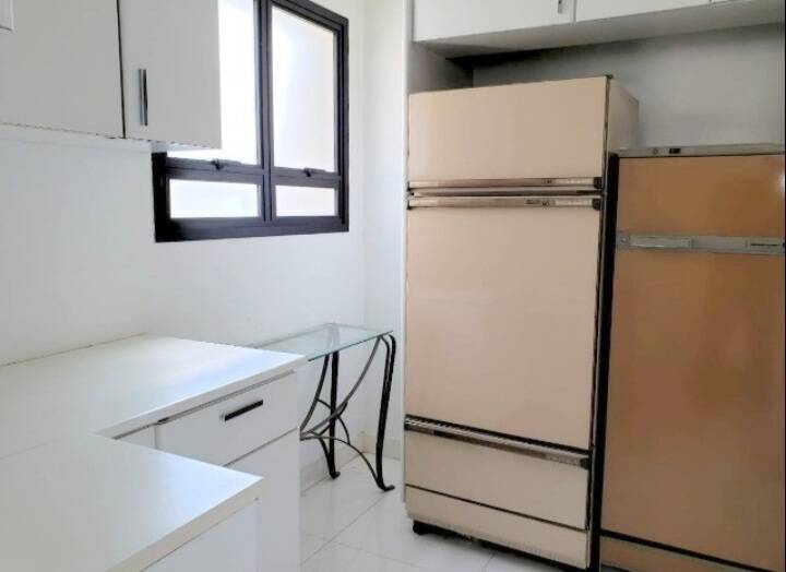 Apartamento para alugar com 4 quartos, 200m² - Foto 7