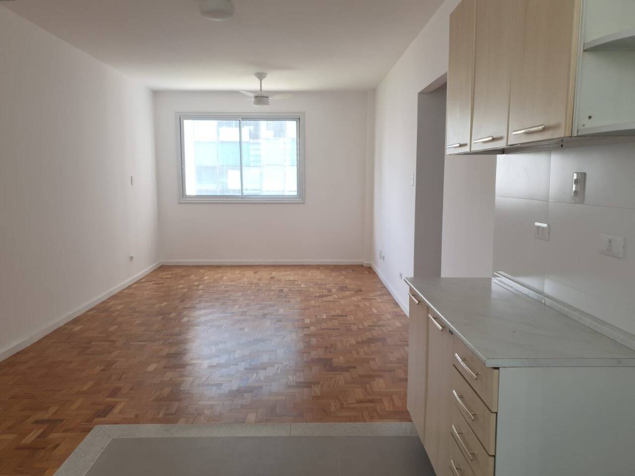 Apartamento para alugar com 3 quartos, 100m² - Foto 11