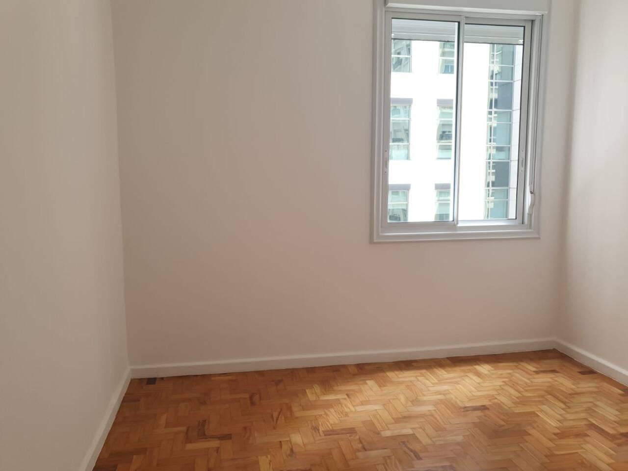 Apartamento para alugar com 3 quartos, 100m² - Foto 12