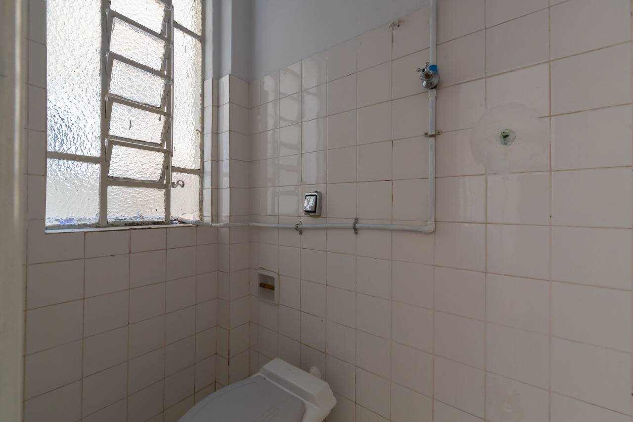 Apartamento à venda com 4 quartos, 183m² - Foto 2