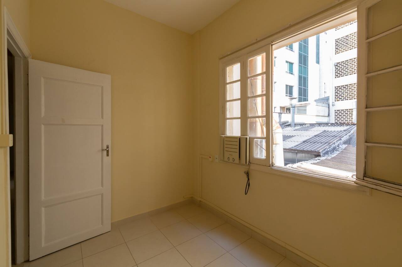 Apartamento à venda com 4 quartos, 183m² - Foto 11