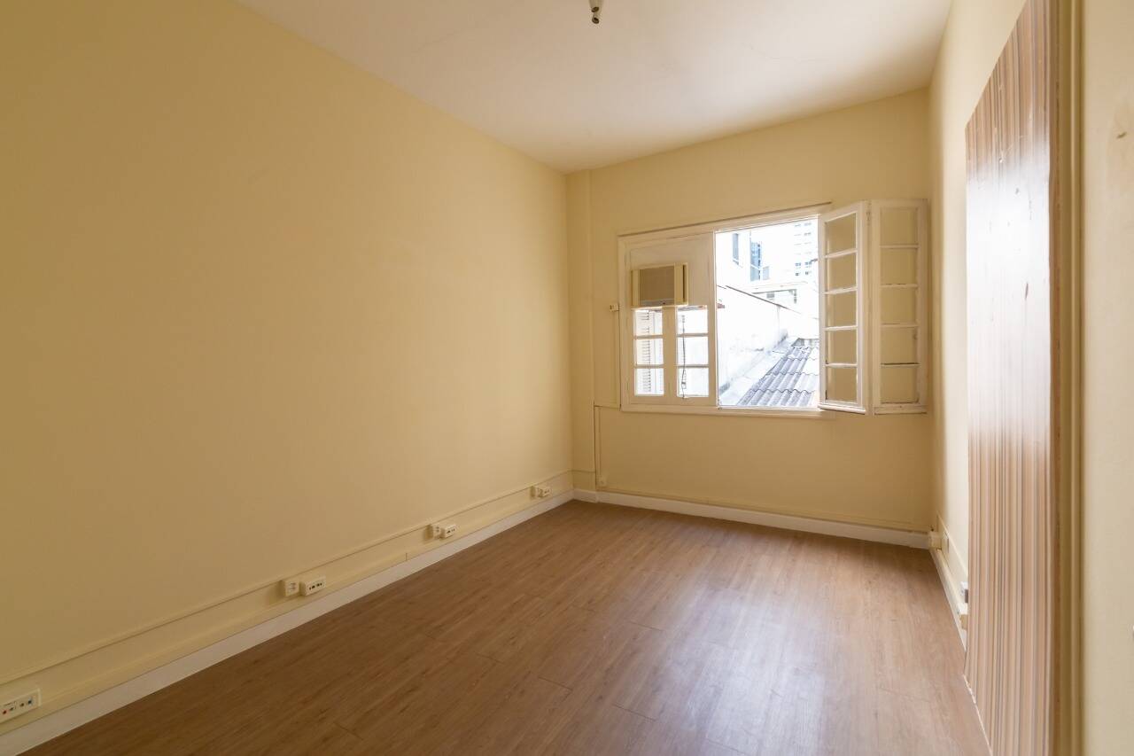 Apartamento à venda com 4 quartos, 183m² - Foto 25