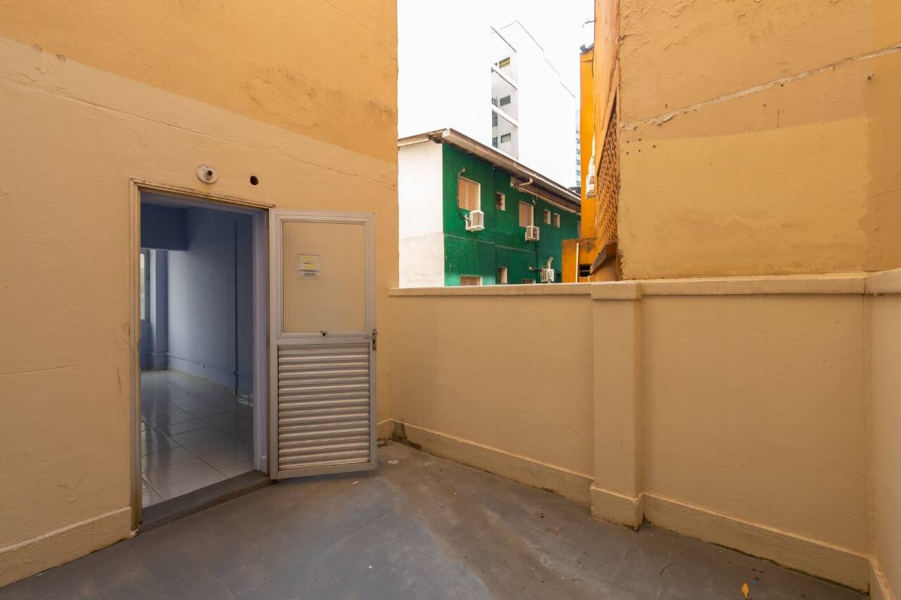 Apartamento à venda com 4 quartos, 183m² - Foto 47