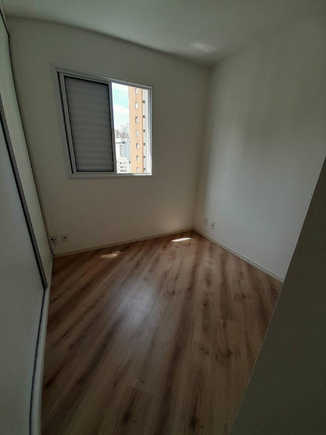 Apartamento para alugar com 2 quartos, 70m² - Foto 11