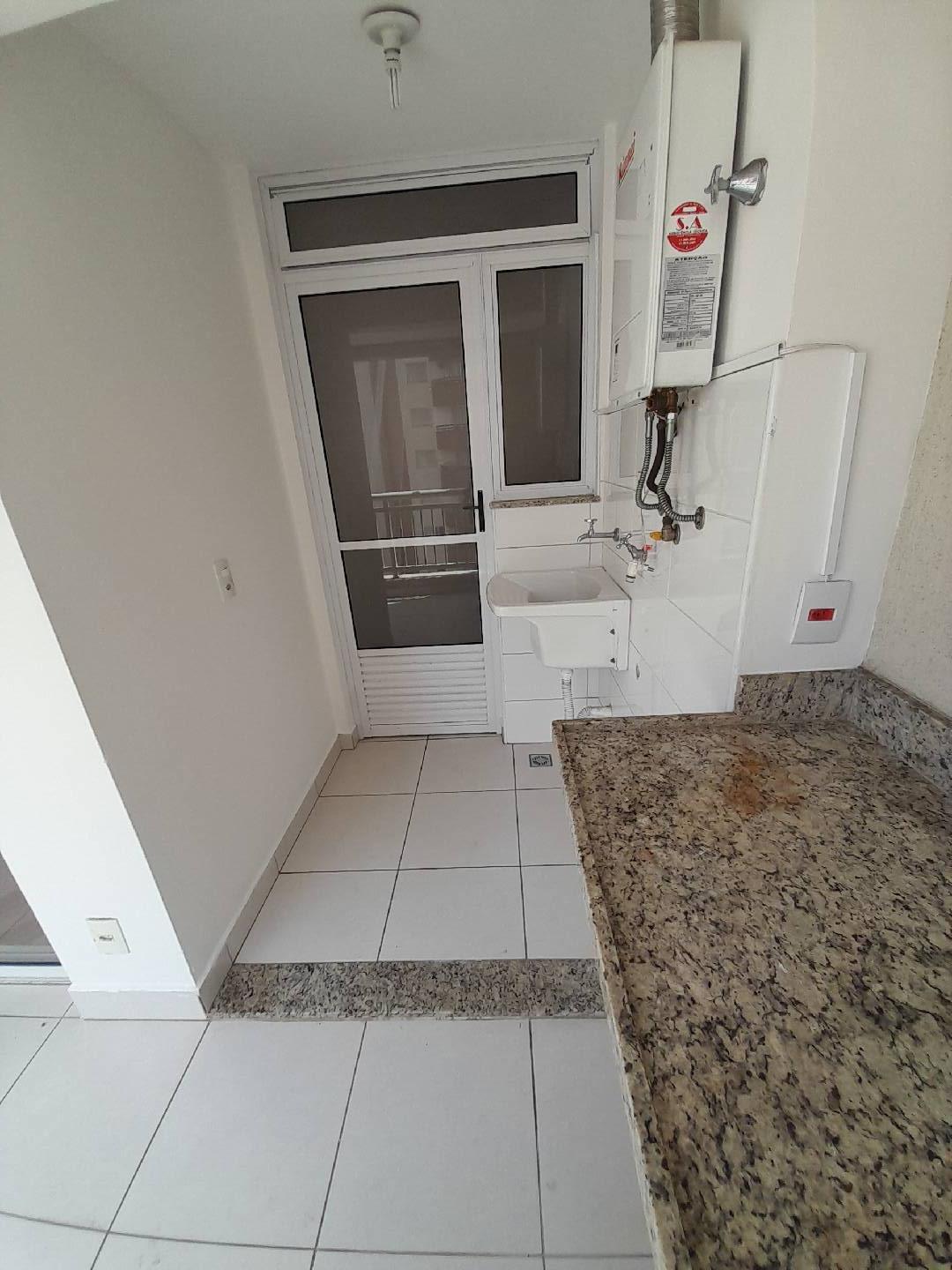 Apartamento para alugar com 2 quartos, 70m² - Foto 23