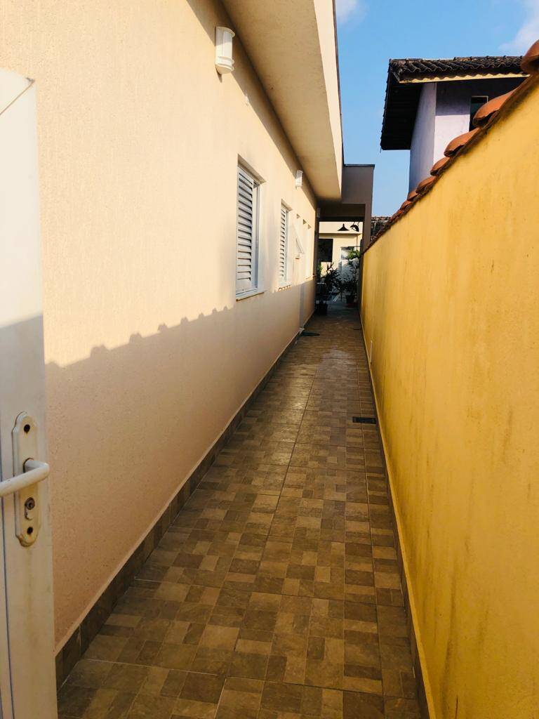 Casa à venda com 3 quartos, 137m² - Foto 9