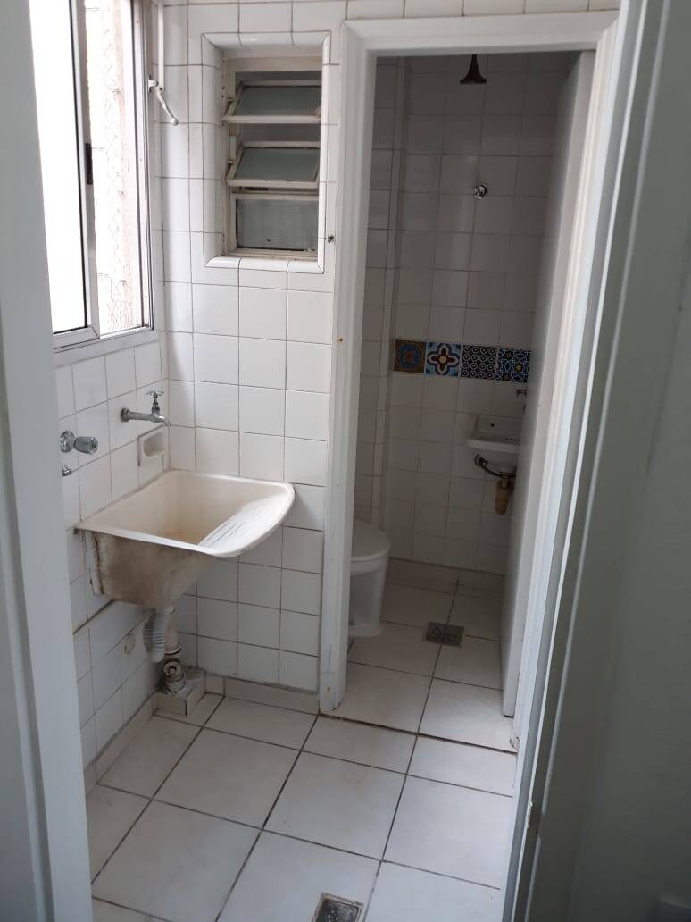 Apartamento para alugar com 2 quartos, 65m² - Foto 4