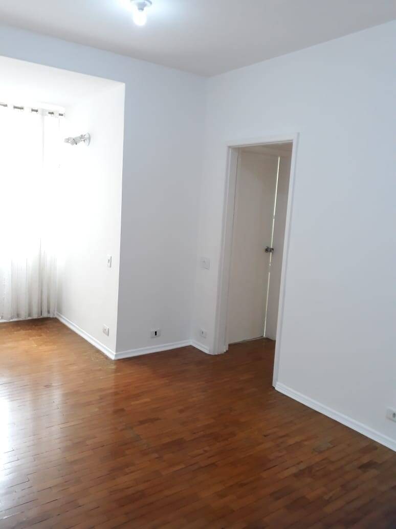 Apartamento para alugar com 2 quartos, 65m² - Foto 5