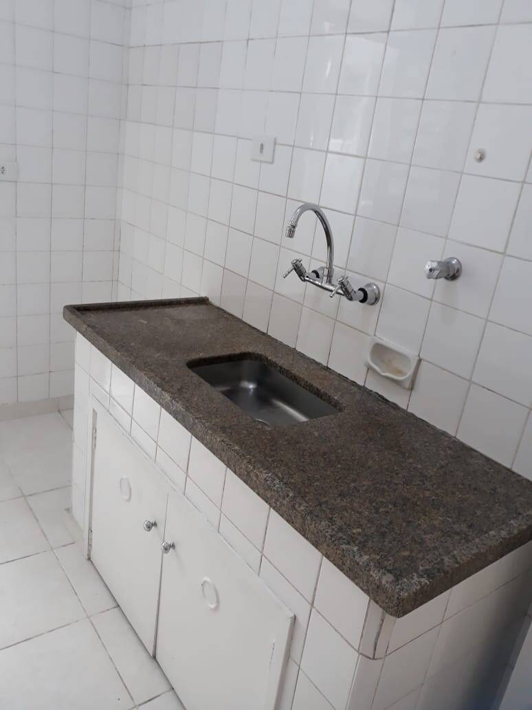 Apartamento para alugar com 2 quartos, 65m² - Foto 15