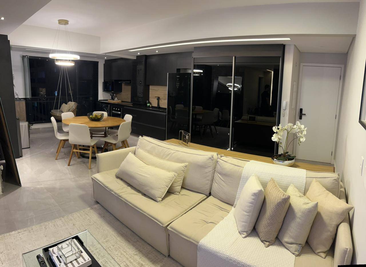 Apartamento à venda com 2 quartos, 90m² - Foto 1