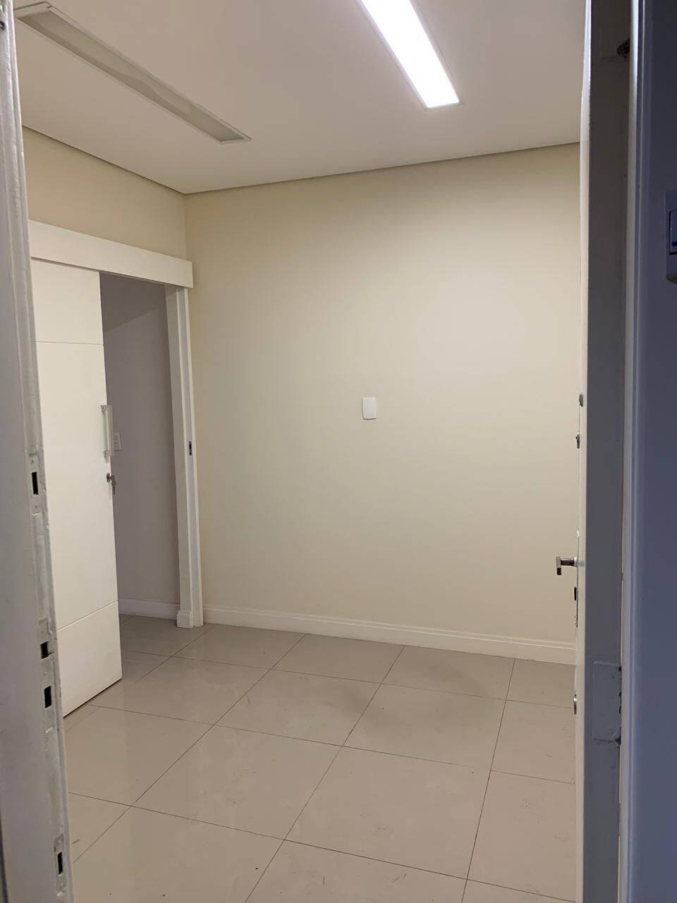 Conjunto Comercial-Sala à venda, 68m² - Foto 2