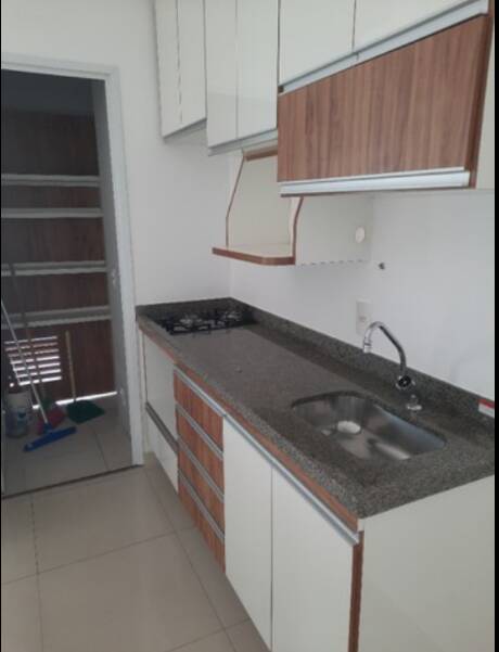 Apartamento para alugar com 2 quartos, 60m² - Foto 12