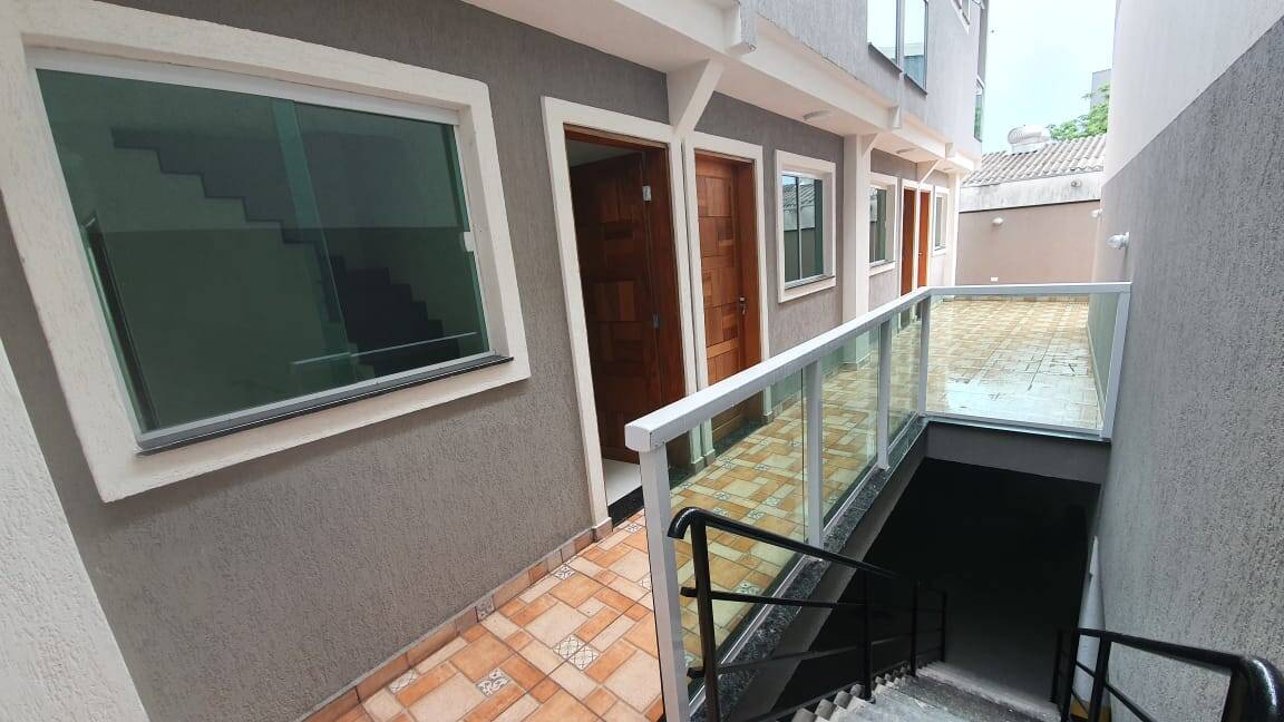 Casa à venda com 2 quartos, 60m² - Foto 19