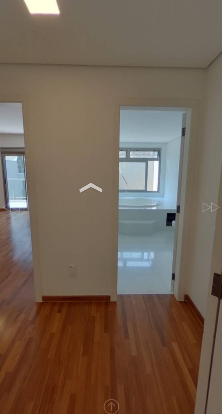 Casa à venda com 4 quartos, 520m² - Foto 14