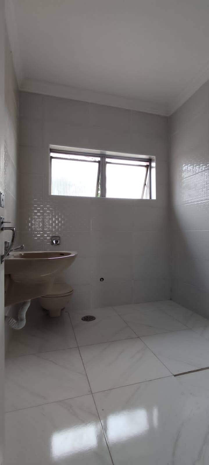 Casa à venda e aluguel com 3 quartos, 200m² - Foto 7