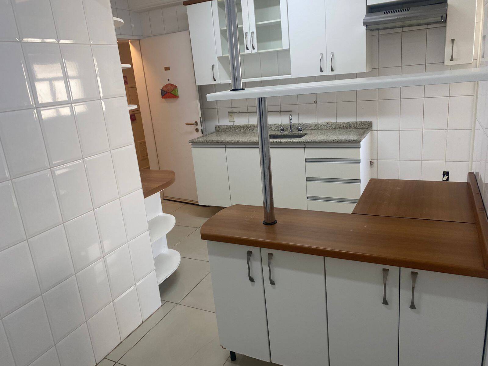 Apartamento para alugar com 3 quartos, 105m² - Foto 21