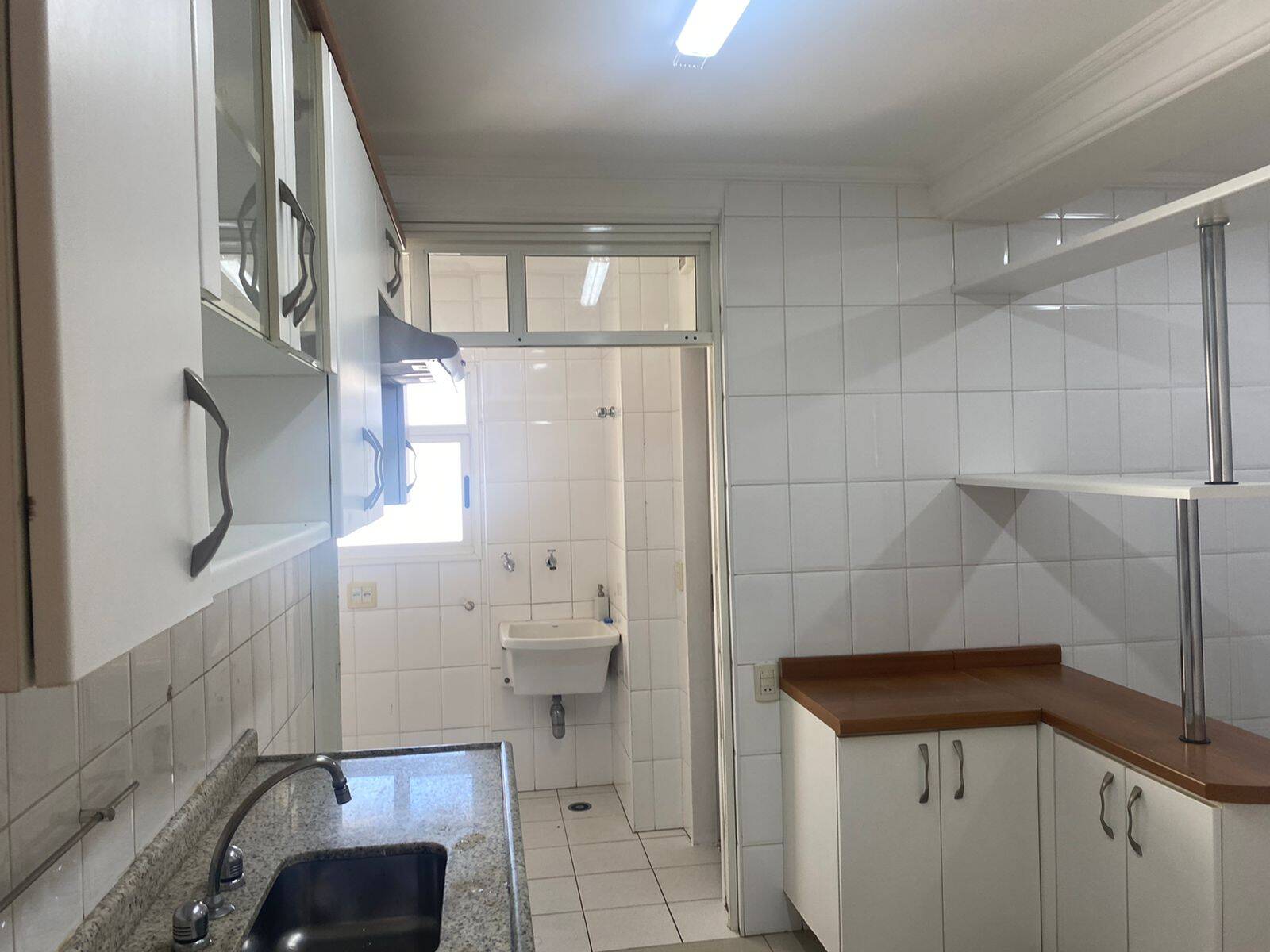 Apartamento para alugar com 3 quartos, 105m² - Foto 24