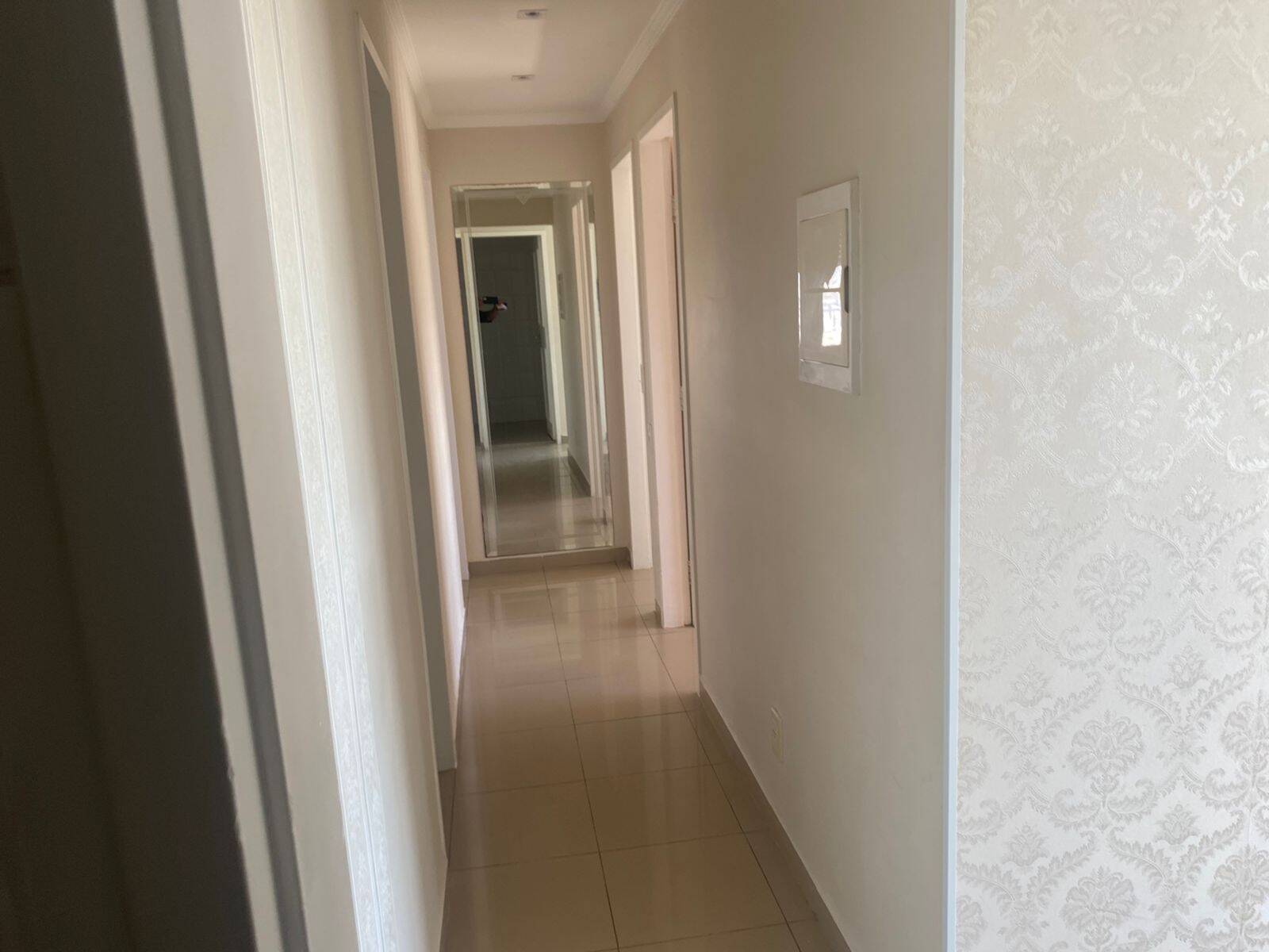 Apartamento para alugar com 3 quartos, 105m² - Foto 27