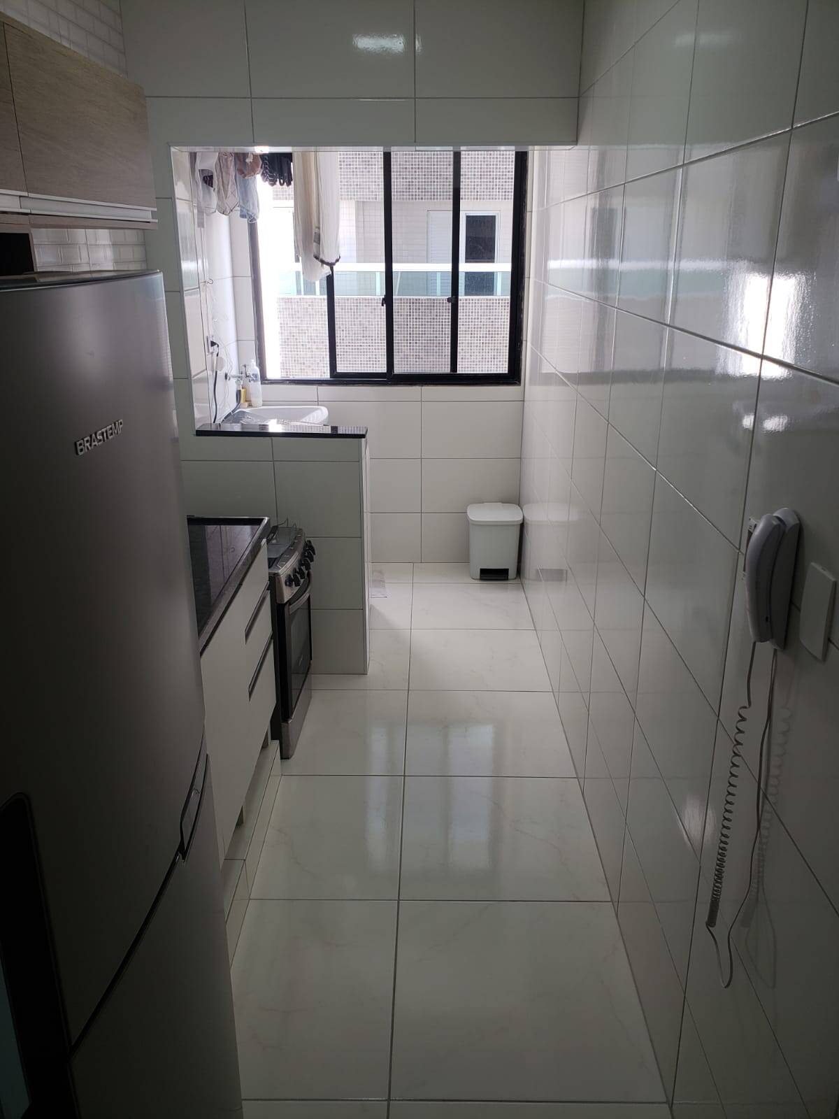 Apartamento à venda com 1 quarto, 44m² - Foto 2