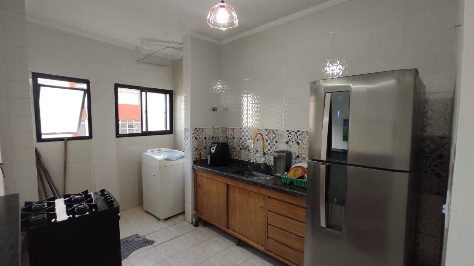 Apartamento à venda com 2 quartos, 83m² - Foto 2