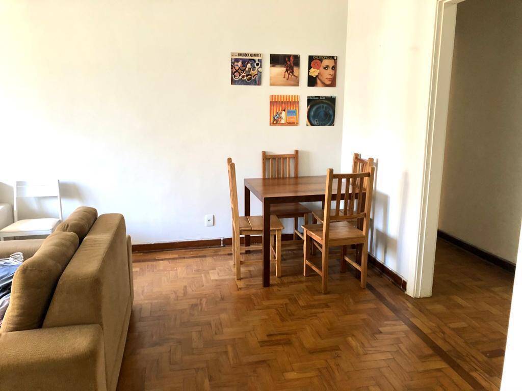 Apartamento para alugar com 2 quartos, 115m² - Foto 2