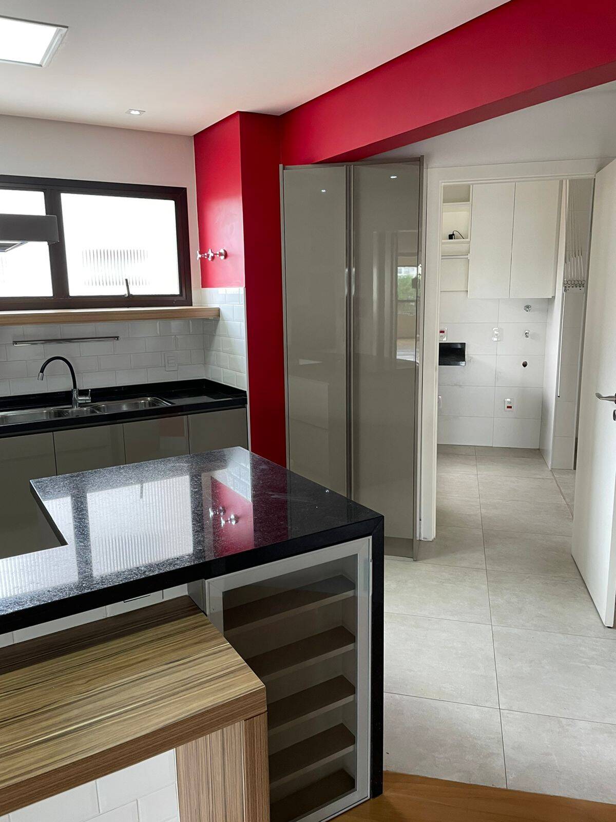 Apartamento à venda com 3 quartos, 200m² - Foto 7