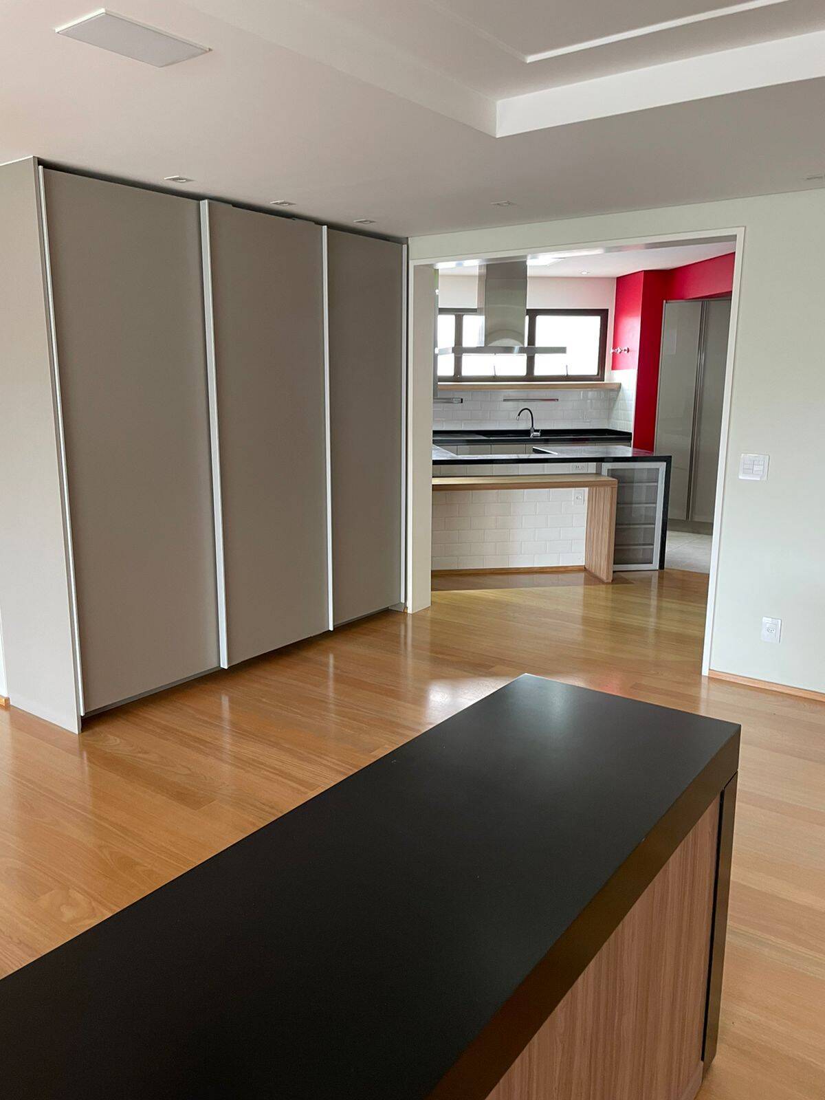 Apartamento à venda com 3 quartos, 200m² - Foto 12