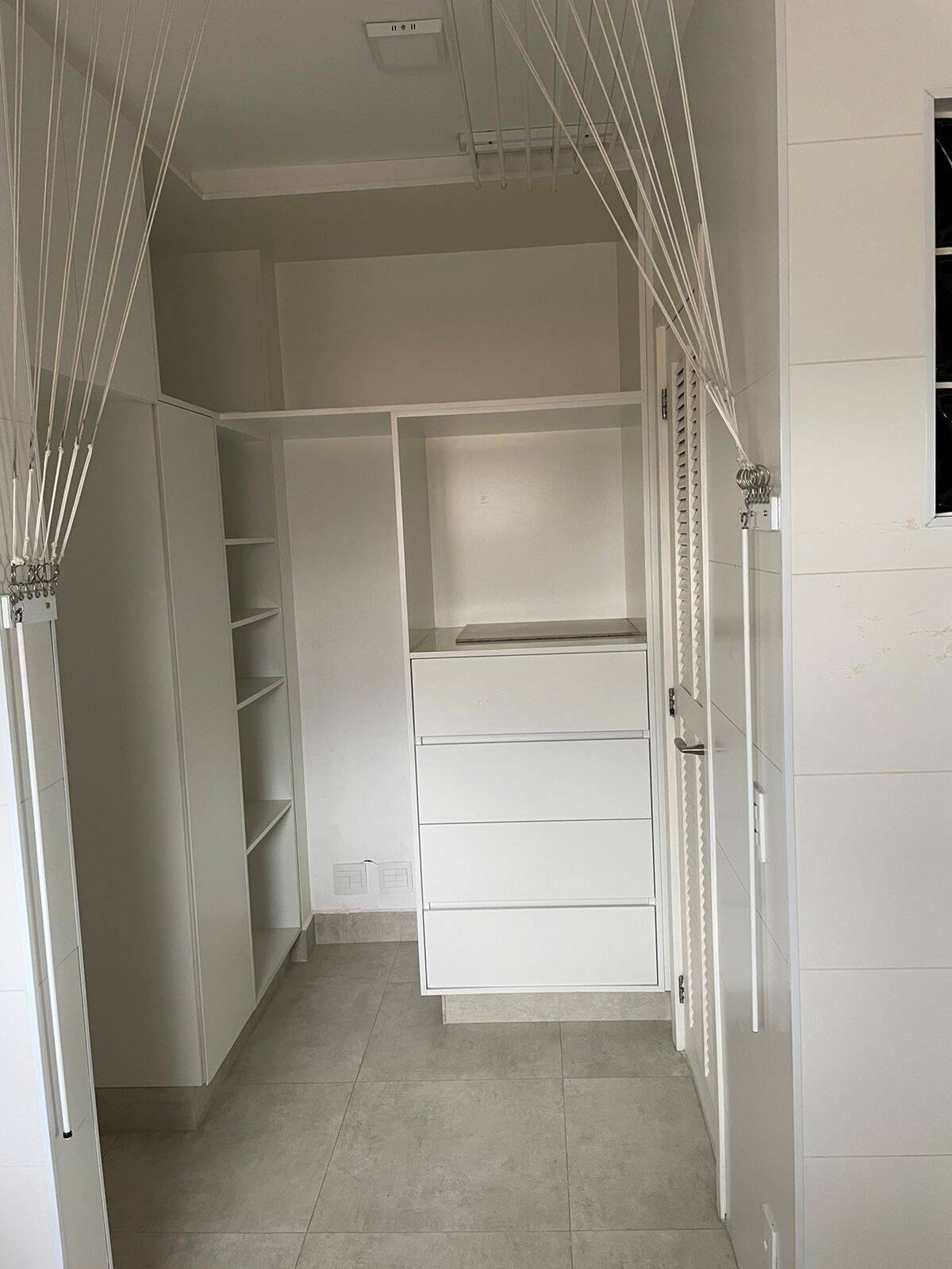 Apartamento à venda com 3 quartos, 200m² - Foto 18